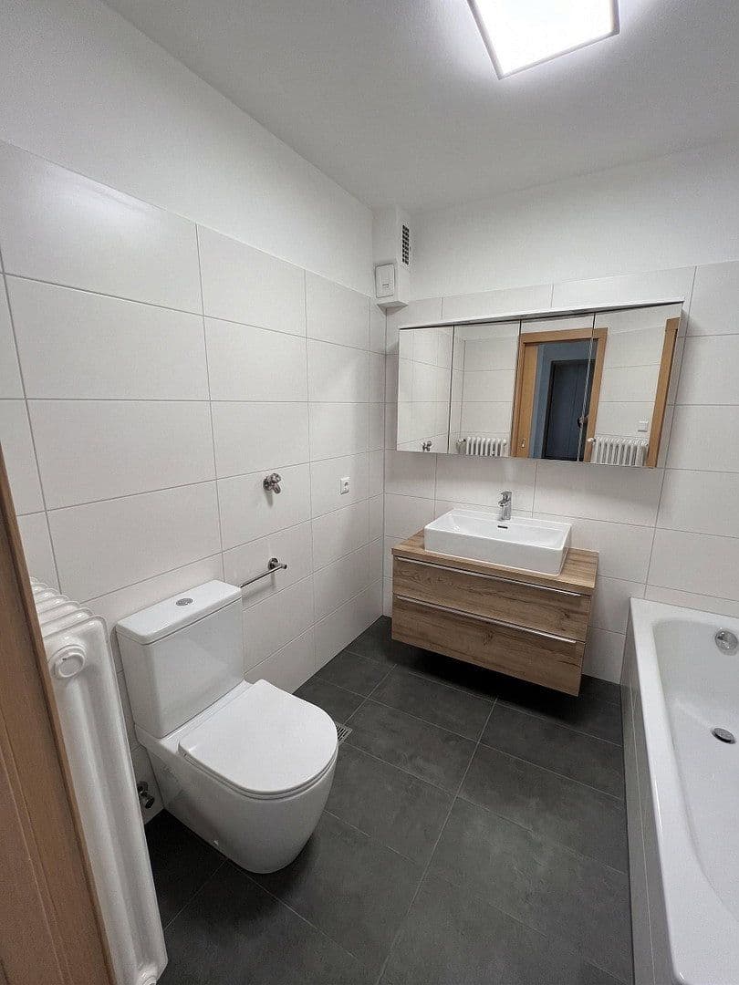 Pronájem bytu 3+1 93 m², Mergenthauer Weg 50, Friedberg, Bavorsko Pronájem bytu 3+1 93 m², Mergenthauer Weg 50, Friedberg, Bavorsko