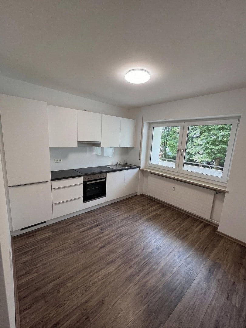 Pronájem bytu 3+1 93 m², Mergenthauer Weg 50, Friedberg, Bavorsko Pronájem bytu 3+1 93 m², Mergenthauer Weg 50, Friedberg, Bavorsko