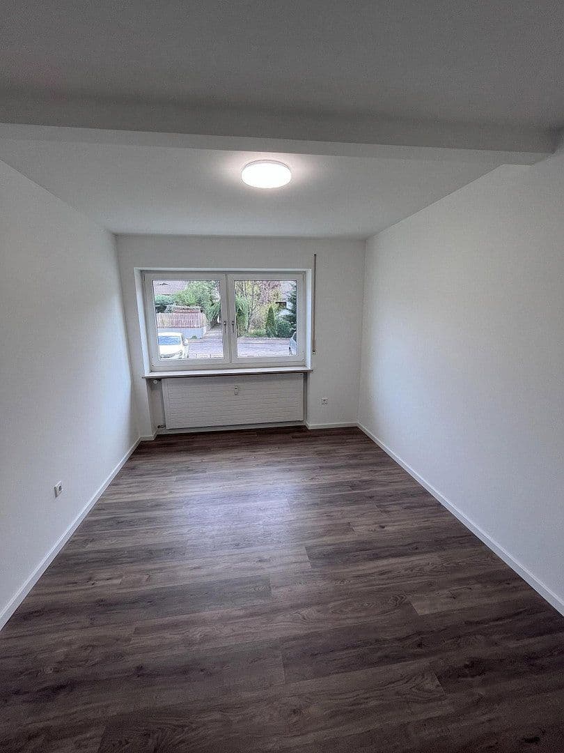 Pronájem bytu 3+1 93 m², Mergenthauer Weg 50, Friedberg, Bavorsko Pronájem bytu 3+1 93 m², Mergenthauer Weg 50, Friedberg, Bavorsko