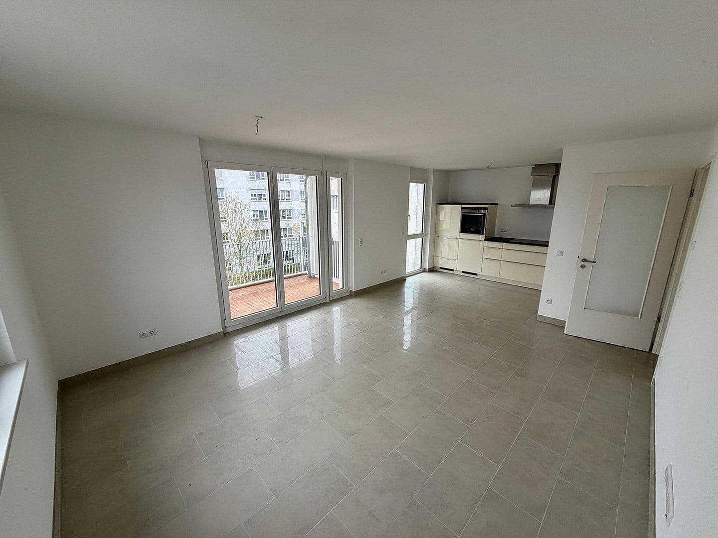 Pronájem bytu 2+1 60 m², Theresienbogen 23, Unterschleißheim, Bavorsko Pronájem bytu 2+1 60 m², Theresienbogen 23, Unterschleißheim, Bavorsko