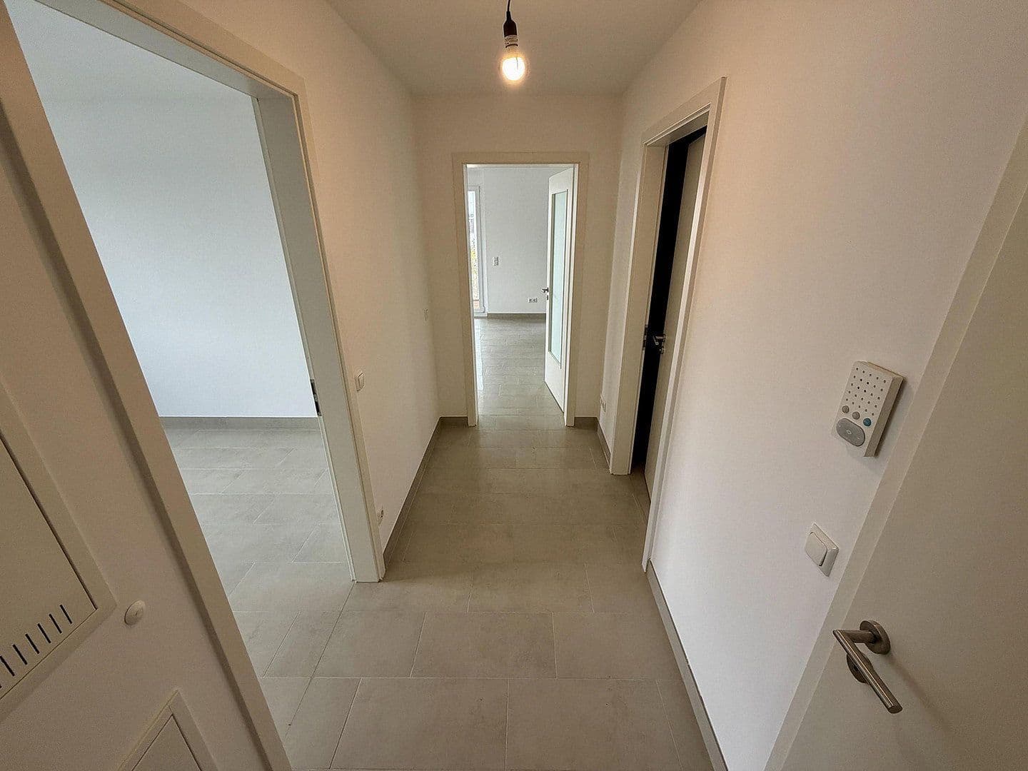 Pronájem bytu 2+1 60 m², Theresienbogen 23, Unterschleißheim, Bavorsko Pronájem bytu 2+1 60 m², Theresienbogen 23, Unterschleißheim, Bavorsko