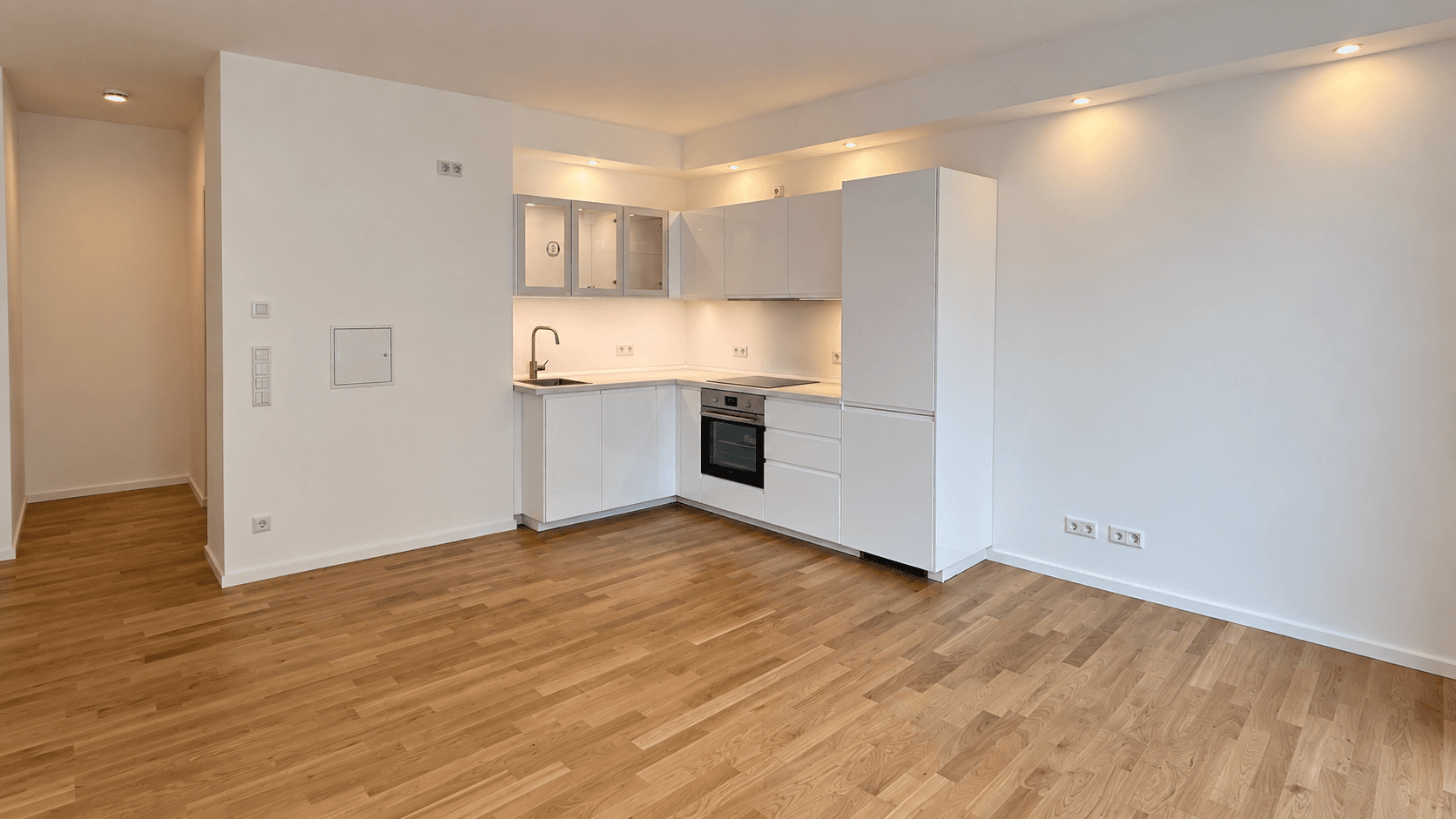 Pronájem bytu 3+1 66 m², Malmöer Straße 28, Berlin, Berlín Pronájem bytu 3+1 66 m², Malmöer Straße 28, Berlin, Berlín