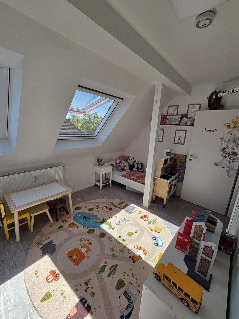 Prodej bytu 3+kk 100 m², Tangermünder Weg 18, Berlin, Berlín Prodej bytu 3+kk 100 m², Tangermünder Weg 18, Berlin, Berlín