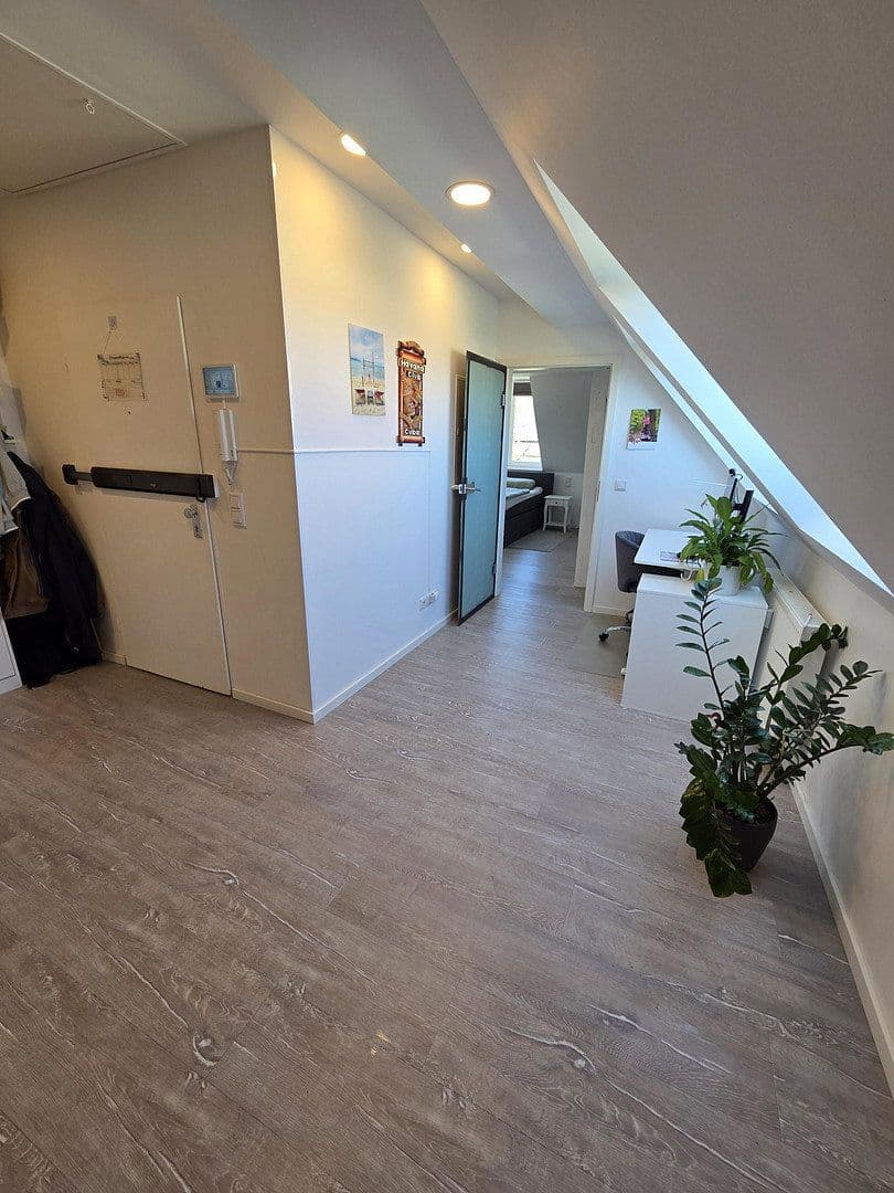 Prodej bytu 3+kk 100 m², Tangermünder Weg 18, Berlin, Berlín Prodej bytu 3+kk 100 m², Tangermünder Weg 18, Berlin, Berlín