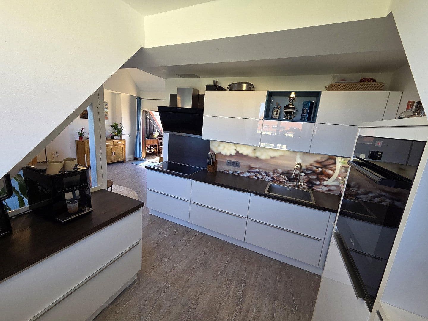 Prodej bytu 3+kk 100 m², Tangermünder Weg 18, Berlin, Berlín Prodej bytu 3+kk 100 m², Tangermünder Weg 18, Berlin, Berlín