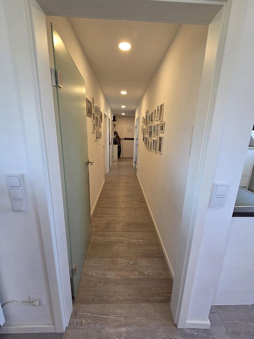 Prodej bytu 3+kk 100 m², Tangermünder Weg 18, Berlin, Berlín Prodej bytu 3+kk 100 m², Tangermünder Weg 18, Berlin, Berlín