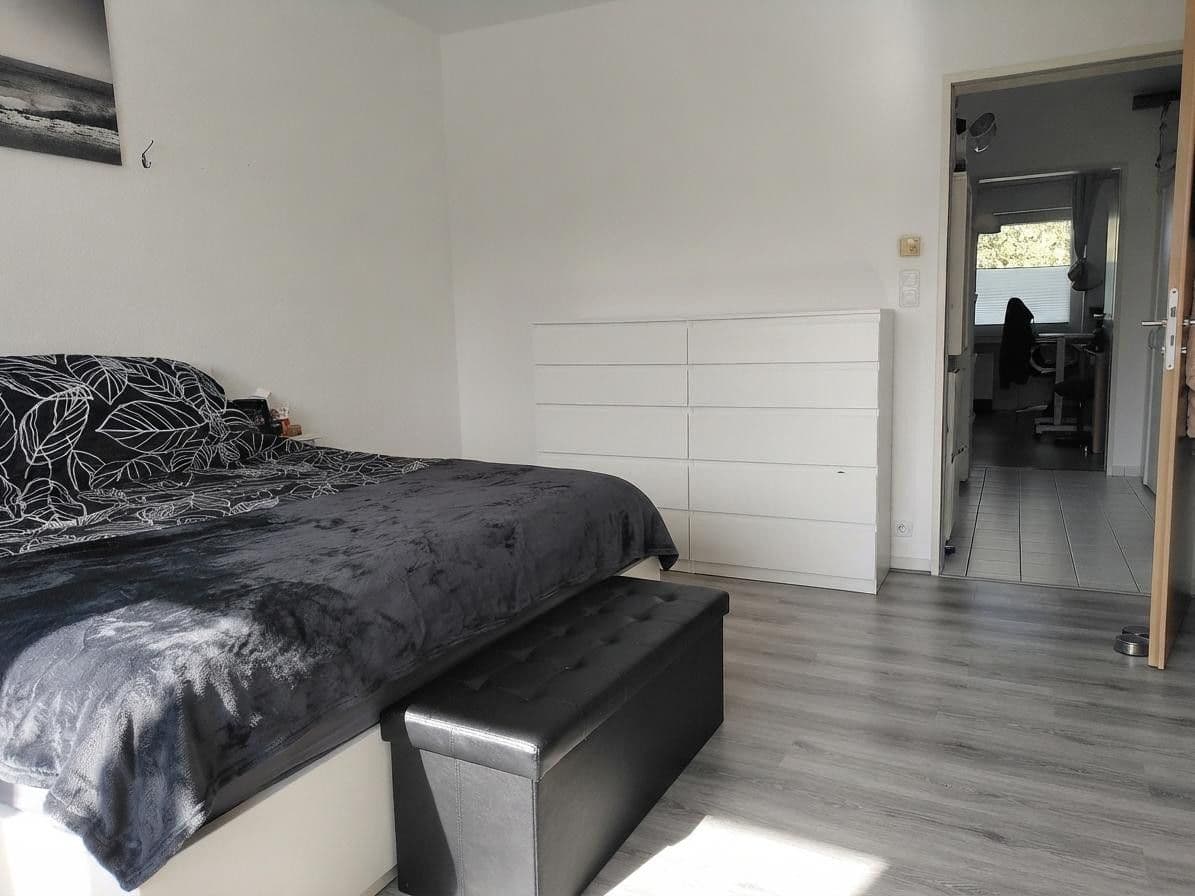 Pronájem bytu 3+1 82 m², Otto-Brenner-Straße 144, Bielefeld, Severní Porýní-Vestfálsko Pronájem bytu 3+1 82 m², Otto-Brenner-Straße 144, Bielefeld, Severní Porýní-Vestfálsko