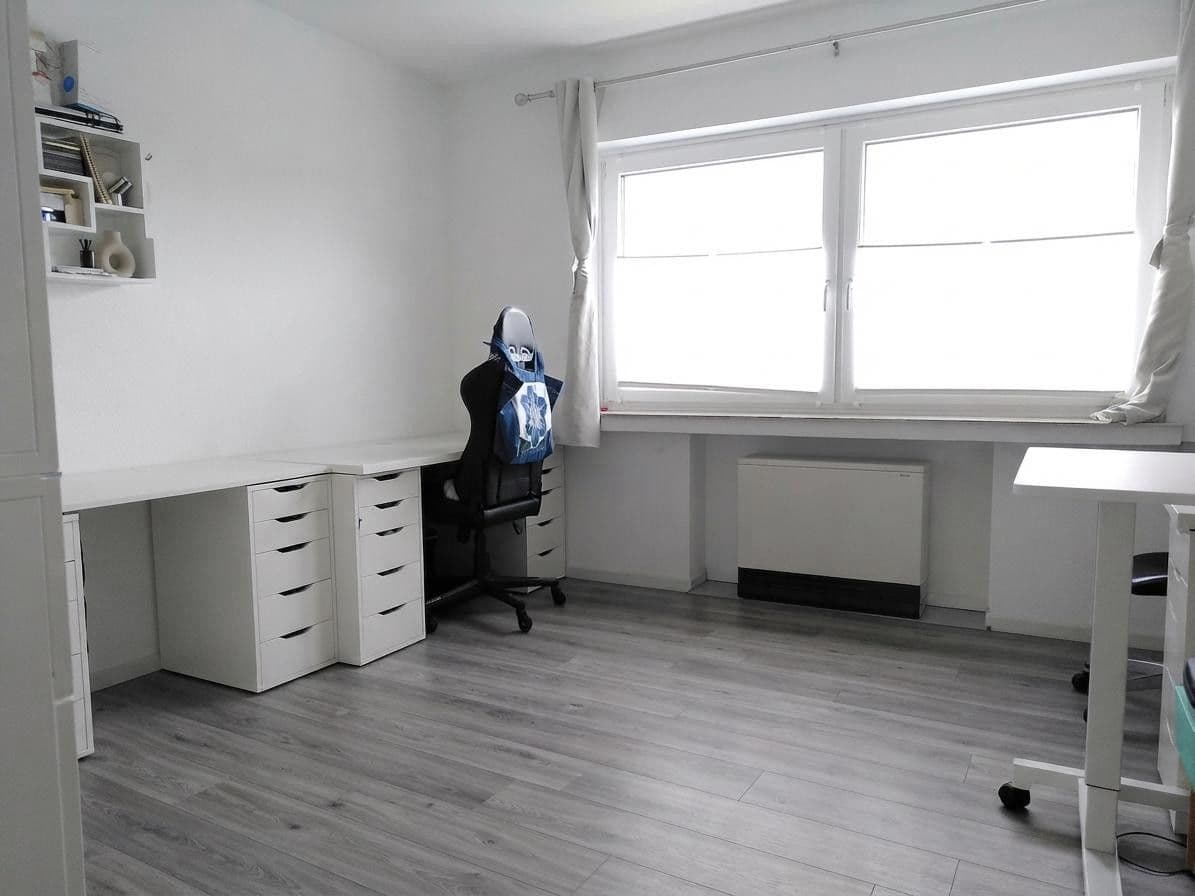 Pronájem bytu 3+1 82 m², Otto-Brenner-Straße 144, Bielefeld, Severní Porýní-Vestfálsko Pronájem bytu 3+1 82 m², Otto-Brenner-Straße 144, Bielefeld, Severní Porýní-Vestfálsko