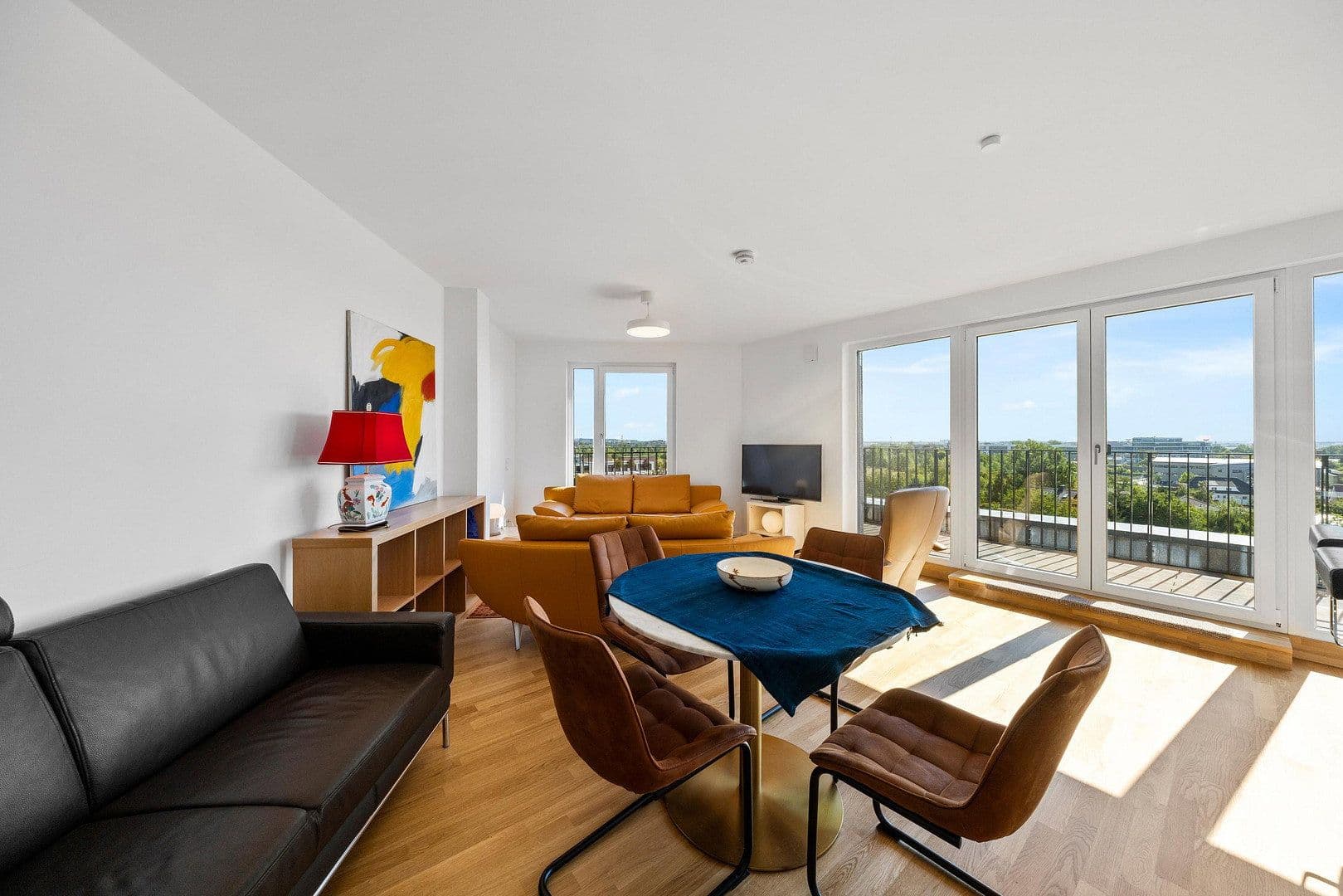 Prodej bytu 3+1 95 m², Schönefeld, Braniborsko Prodej bytu 3+1 95 m², Schönefeld, Braniborsko