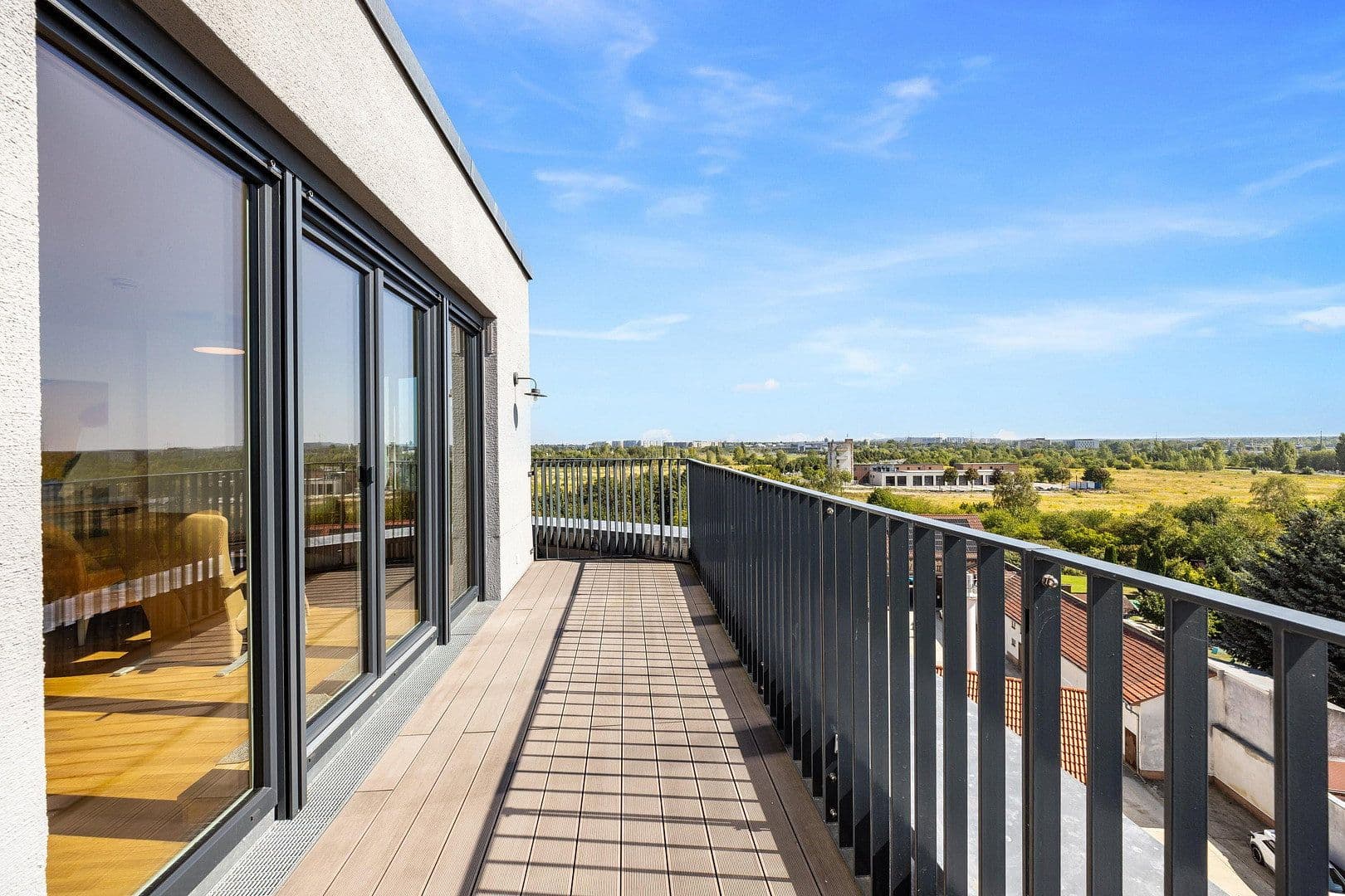 Prodej bytu 3+1 95 m², Schönefeld, Braniborsko Prodej bytu 3+1 95 m², Schönefeld, Braniborsko
