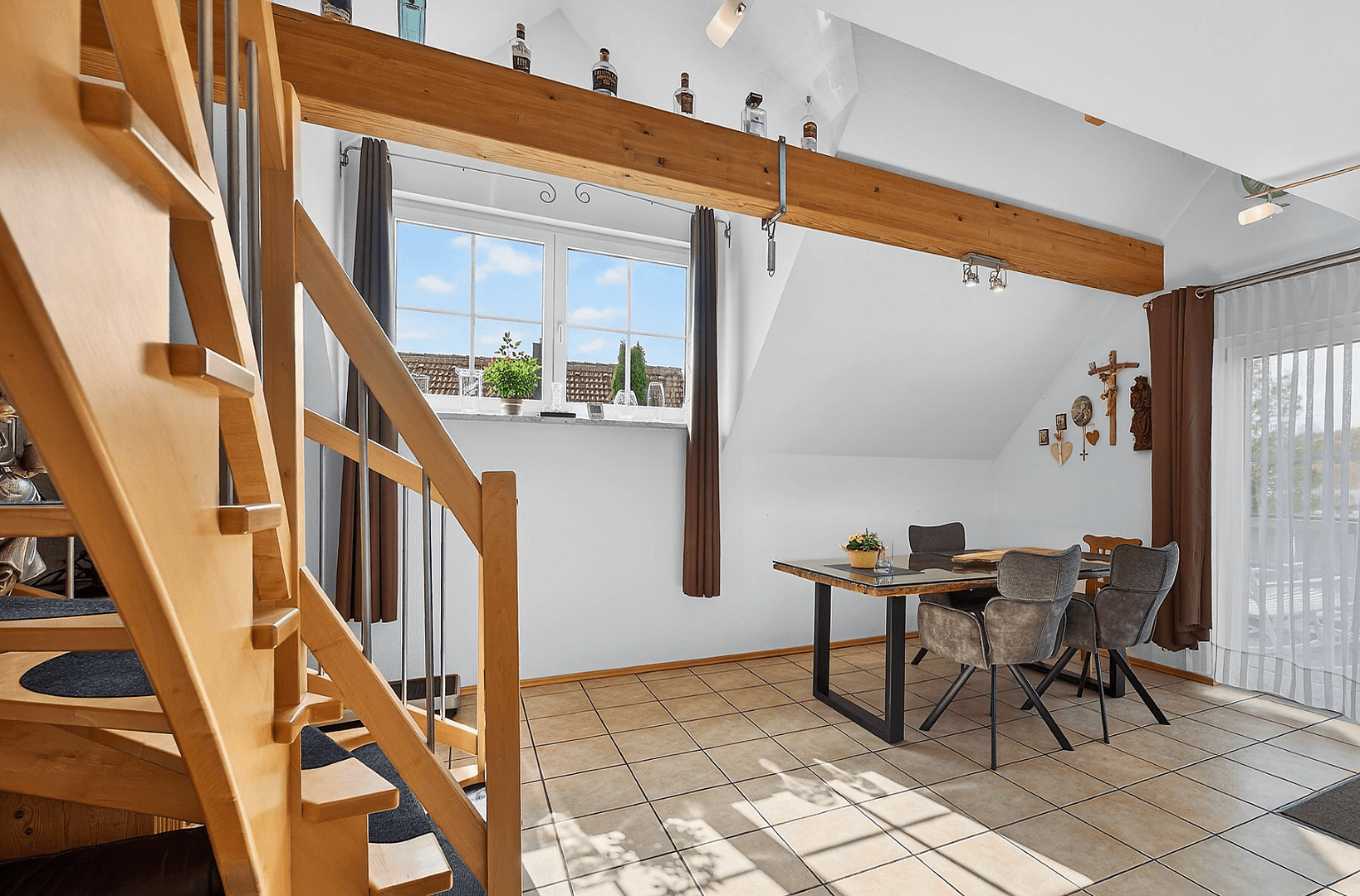 Prodej domu 225 m², pozemek 754 m², Bruckberg, Bavorsko Prodej domu 225 m², pozemek 754 m², Bruckberg, Bavorsko