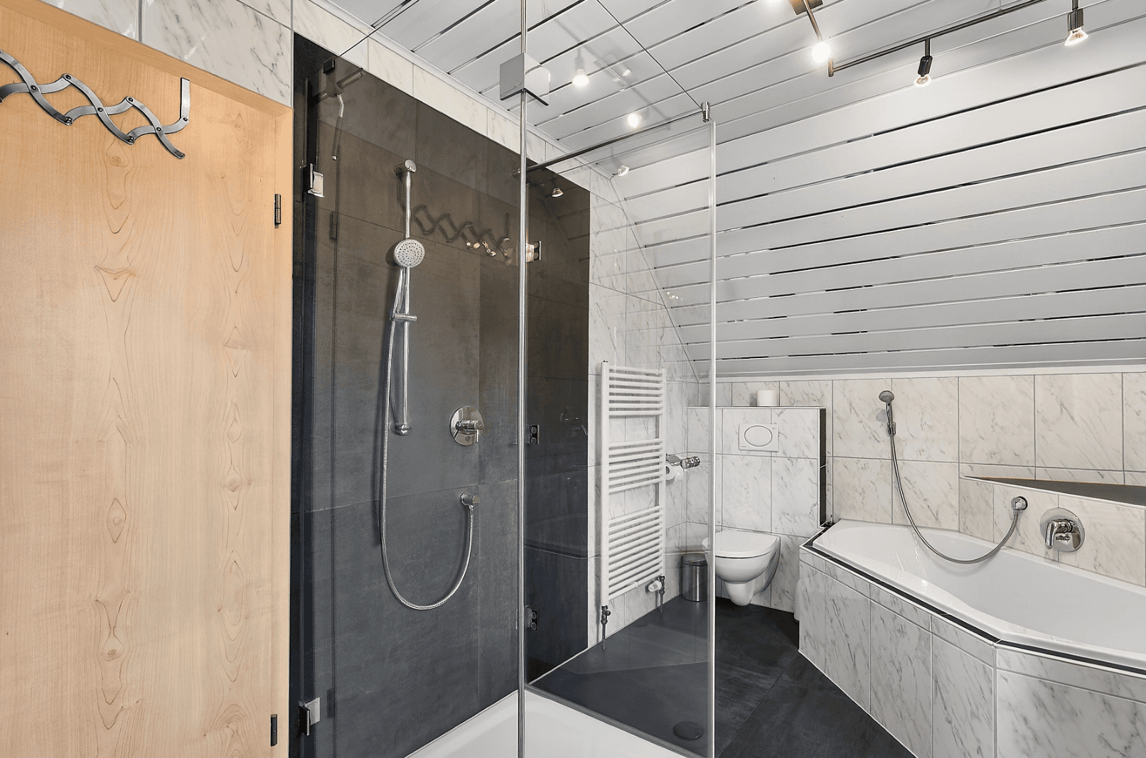 Prodej domu 225 m², pozemek 754 m², Bruckberg, Bavorsko Prodej domu 225 m², pozemek 754 m², Bruckberg, Bavorsko