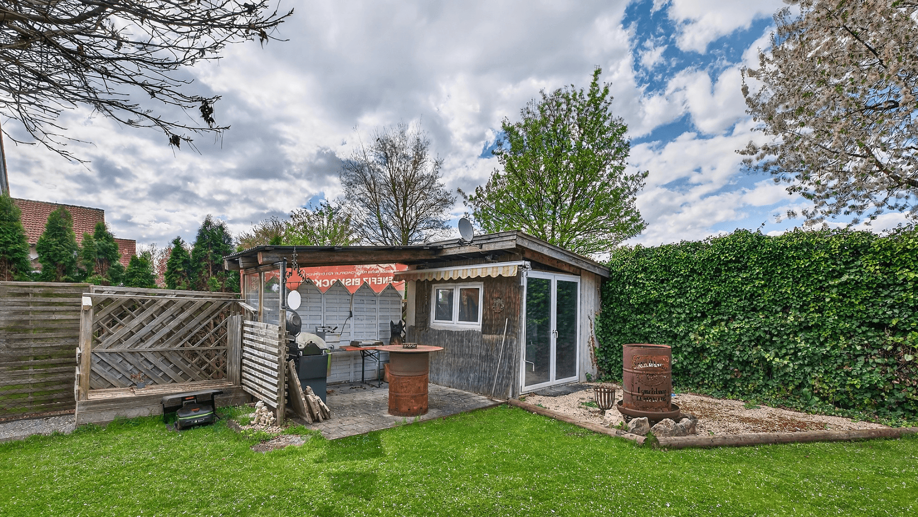 Prodej domu 225 m², pozemek 754 m², Bruckberg, Bavorsko Prodej domu 225 m², pozemek 754 m², Bruckberg, Bavorsko