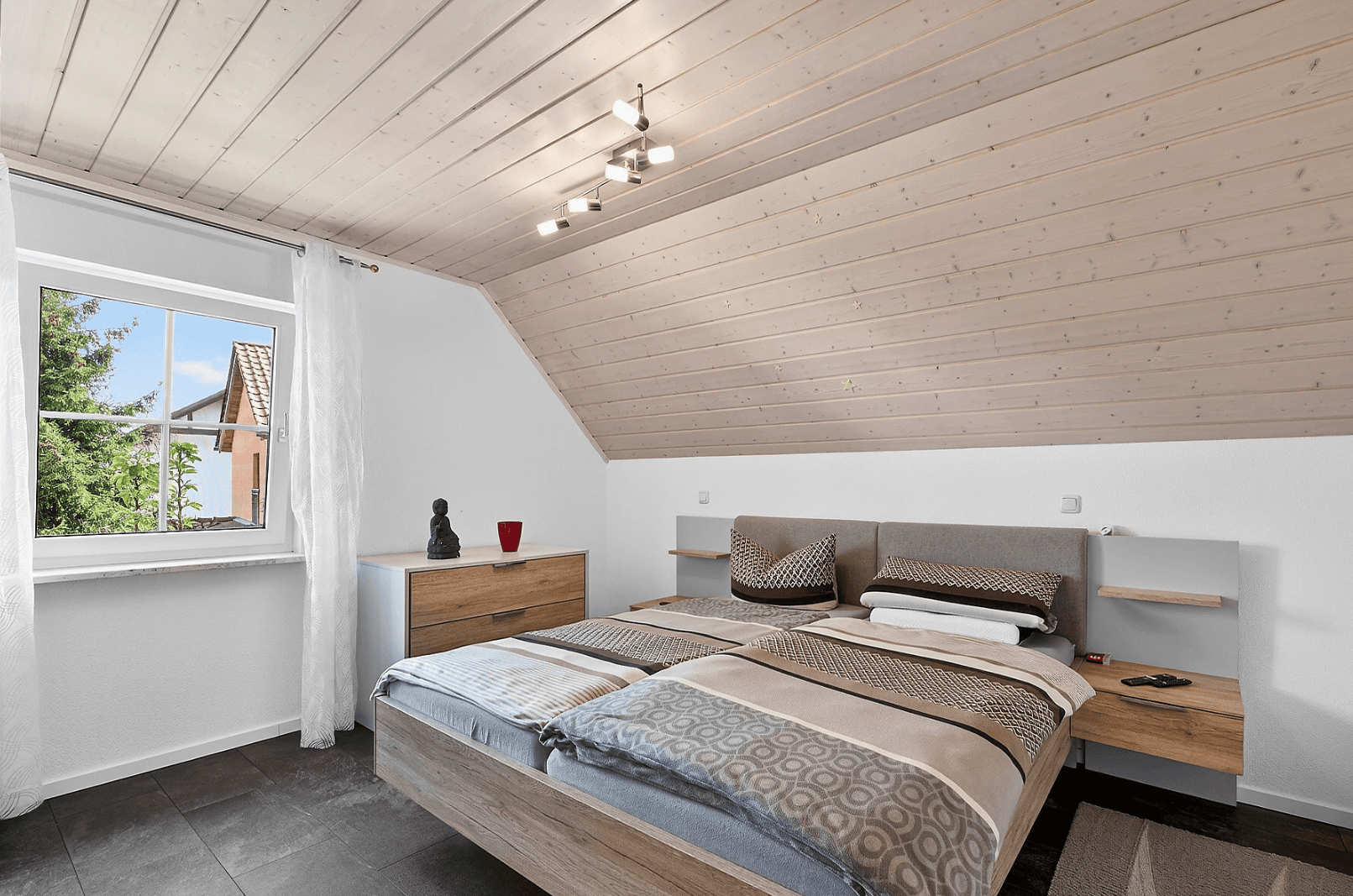 Prodej domu 225 m², pozemek 754 m², Bruckberg, Bavorsko Prodej domu 225 m², pozemek 754 m², Bruckberg, Bavorsko