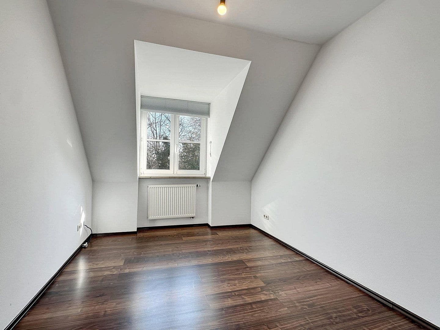 Prodej bytu 5+1 109 m², Hauptstraße 2a, Sulzemoos, Bavorsko Prodej bytu 5+1 109 m², Hauptstraße 2a, Sulzemoos, Bavorsko