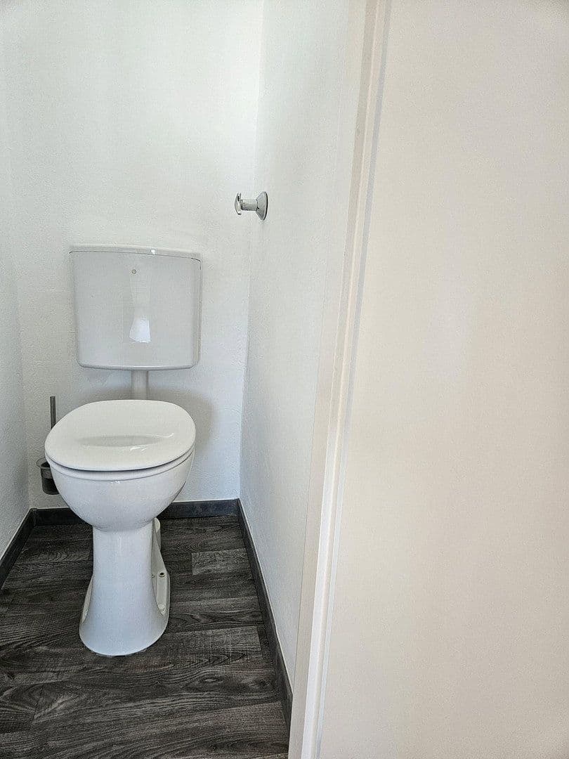 Prodej bytu 3+1 79 m², Dechsendorfer Str. 2, Erlangen, Bavorsko Prodej bytu 3+1 79 m², Dechsendorfer Str. 2, Erlangen, Bavorsko