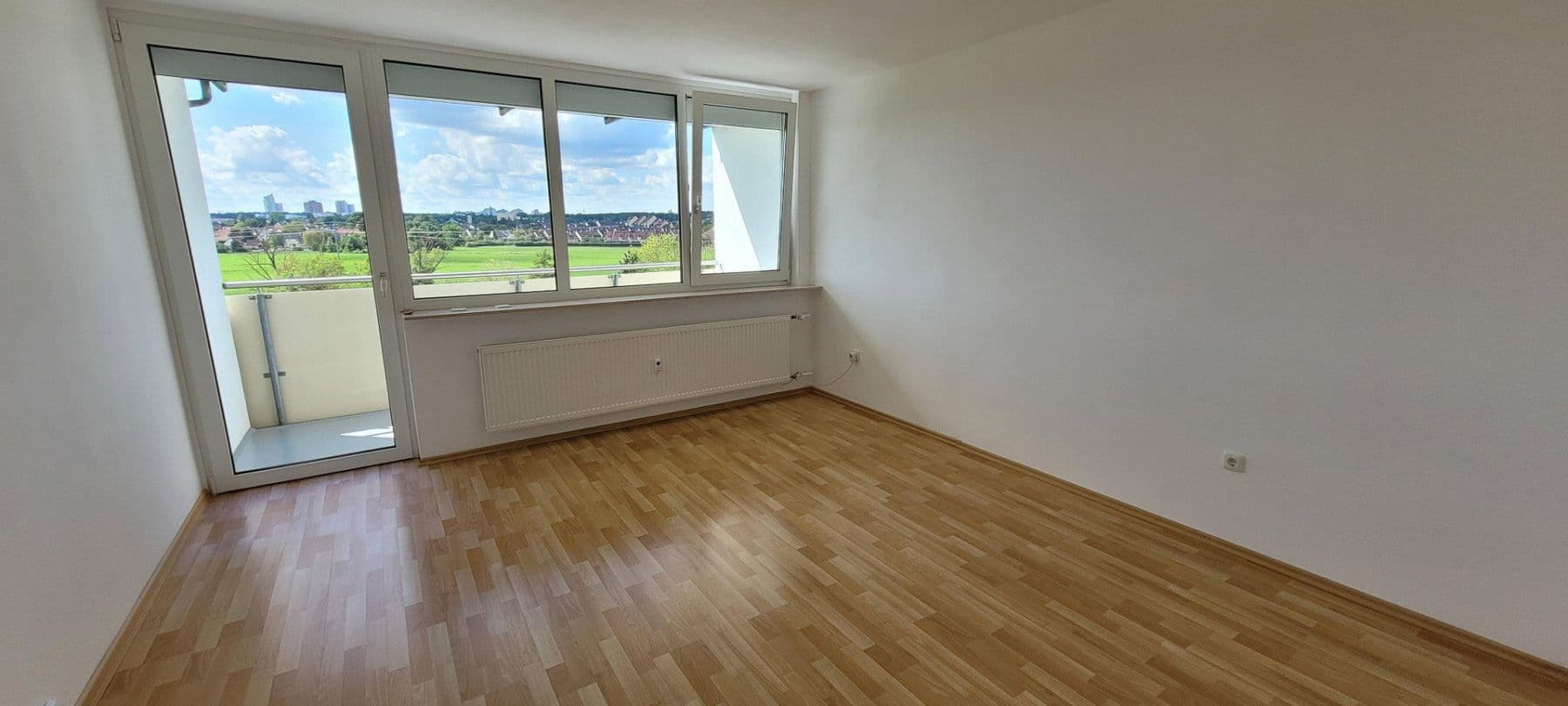 Prodej bytu 3+1 79 m², Dechsendorfer Str. 2, Erlangen, Bavorsko Prodej bytu 3+1 79 m², Dechsendorfer Str. 2, Erlangen, Bavorsko