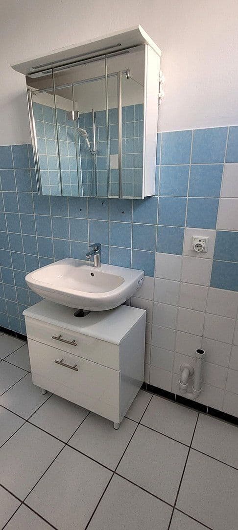 Prodej bytu 3+1 79 m², Dechsendorfer Str. 2, Erlangen, Bavorsko Prodej bytu 3+1 79 m², Dechsendorfer Str. 2, Erlangen, Bavorsko