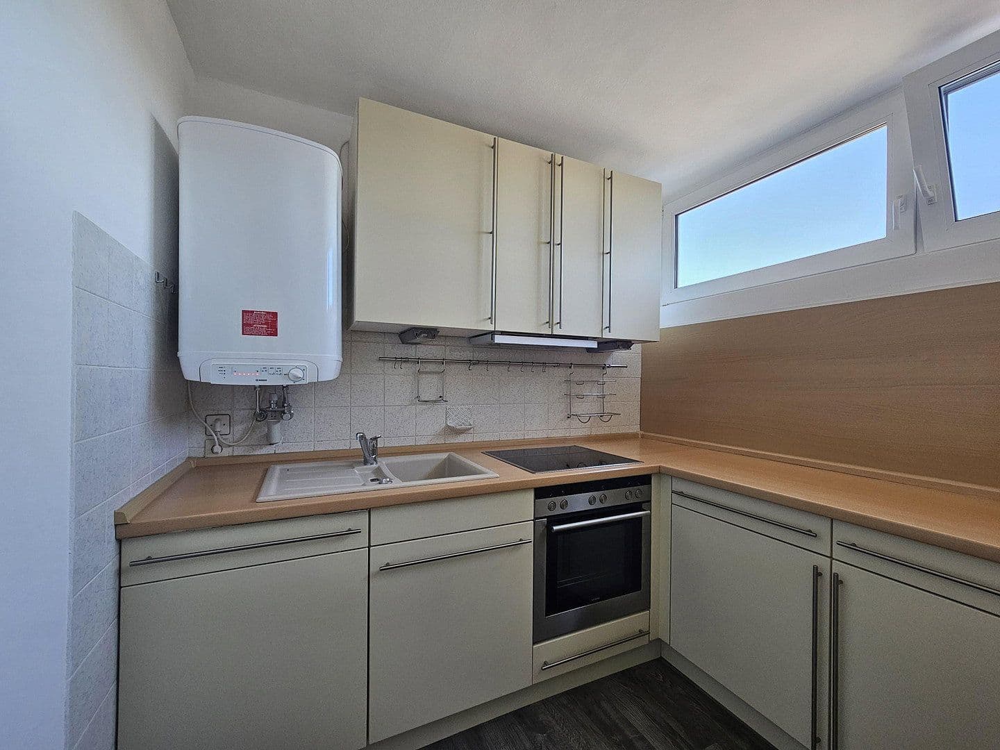 Prodej bytu 3+1 79 m², Dechsendorfer Str. 2, Erlangen, Bavorsko Prodej bytu 3+1 79 m², Dechsendorfer Str. 2, Erlangen, Bavorsko