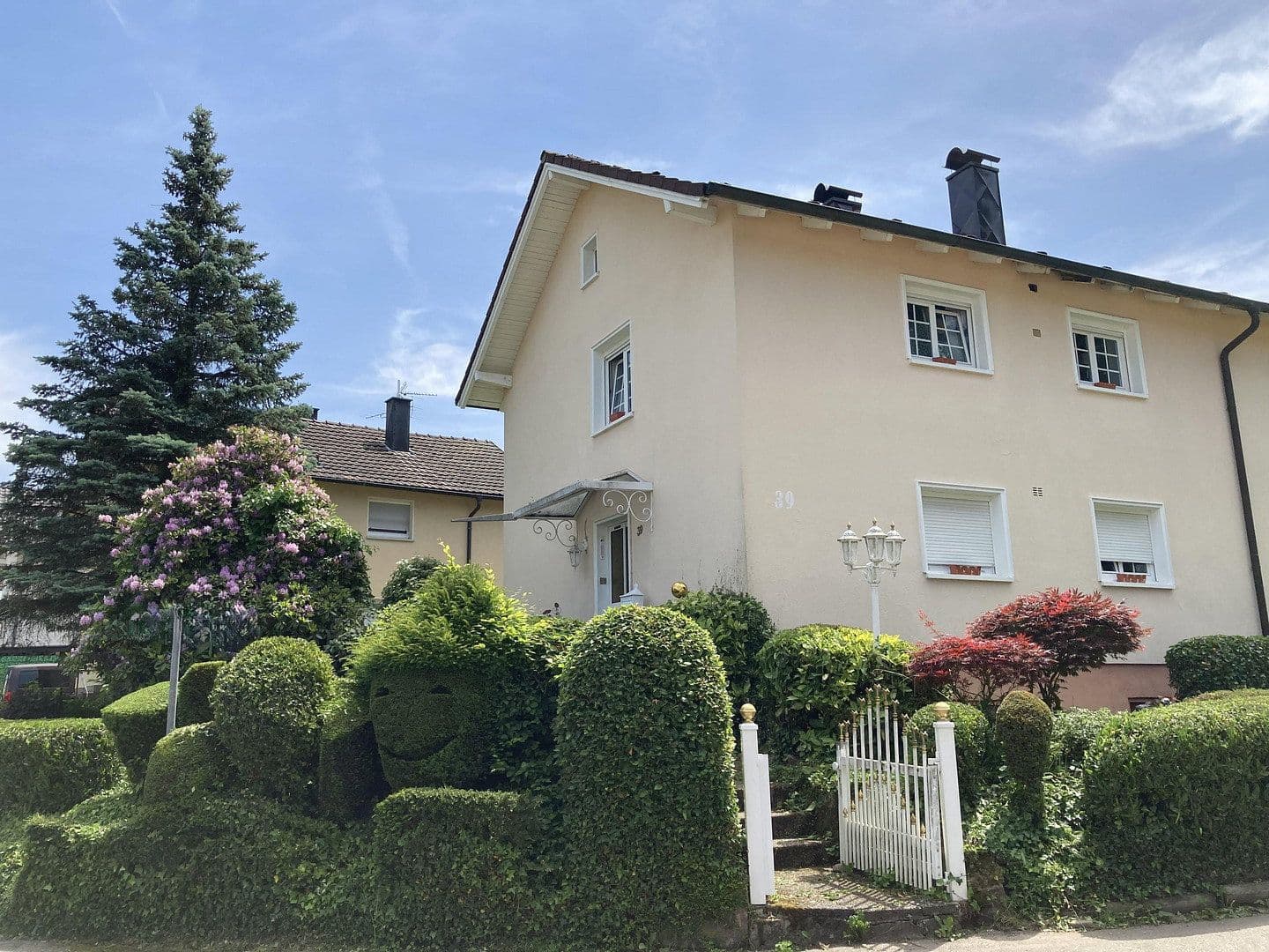 Prodej domu 136 m², pozemek 615 m², Baden Baden, Bádensko-Württembersko Prodej domu 136 m², pozemek 615 m², Baden Baden, Bádensko-Württembersko
