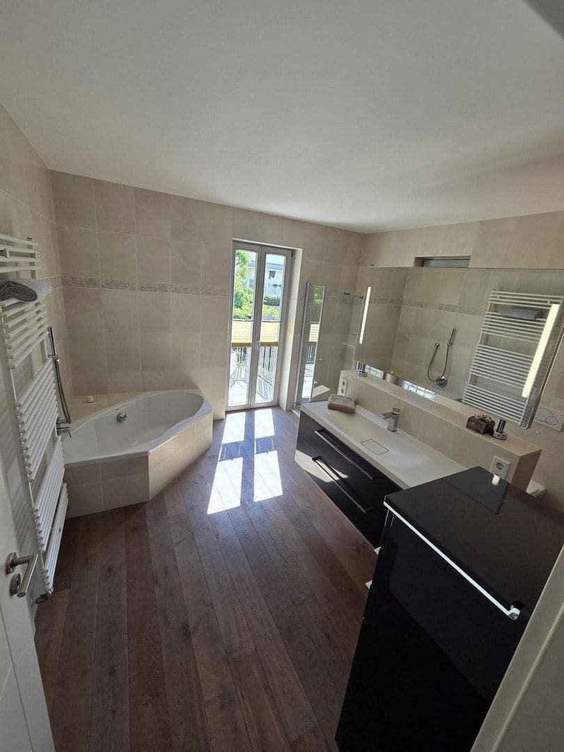 Prodej domu 505 m², pozemek 799 m², Bensheim, Hessen Prodej domu 505 m², pozemek 799 m², Bensheim, Hessen