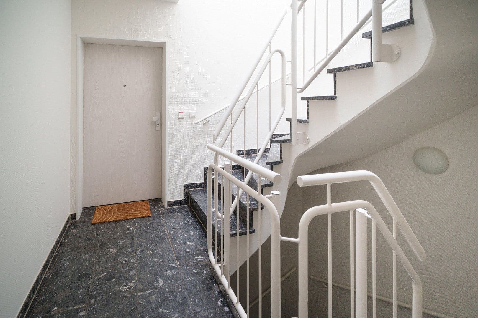 Prodej bytu 3+kk 85 m², Dr.-Külz-Straße 15, Radebeul, Sasko Prodej bytu 3+kk 85 m², Dr.-Külz-Straße 15, Radebeul, Sasko