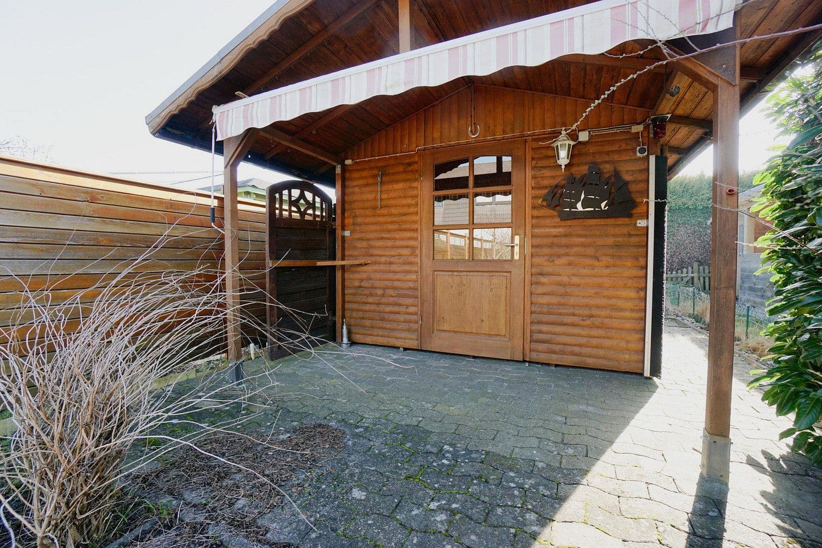 Prodej domu 105 m², pozemek 247 m², Delmenhorst, Dolní Sasko Prodej domu 105 m², pozemek 247 m², Delmenhorst, Dolní Sasko
