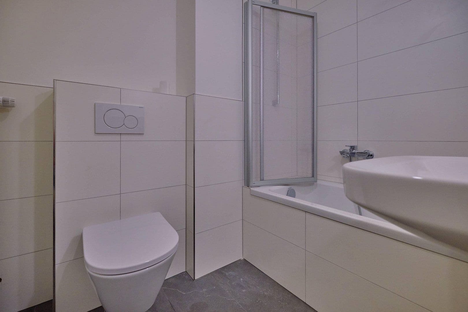 Pronájem domu 125 m², pozemek 149 m², München, Bavorsko Pronájem domu 125 m², pozemek 149 m², München, Bavorsko