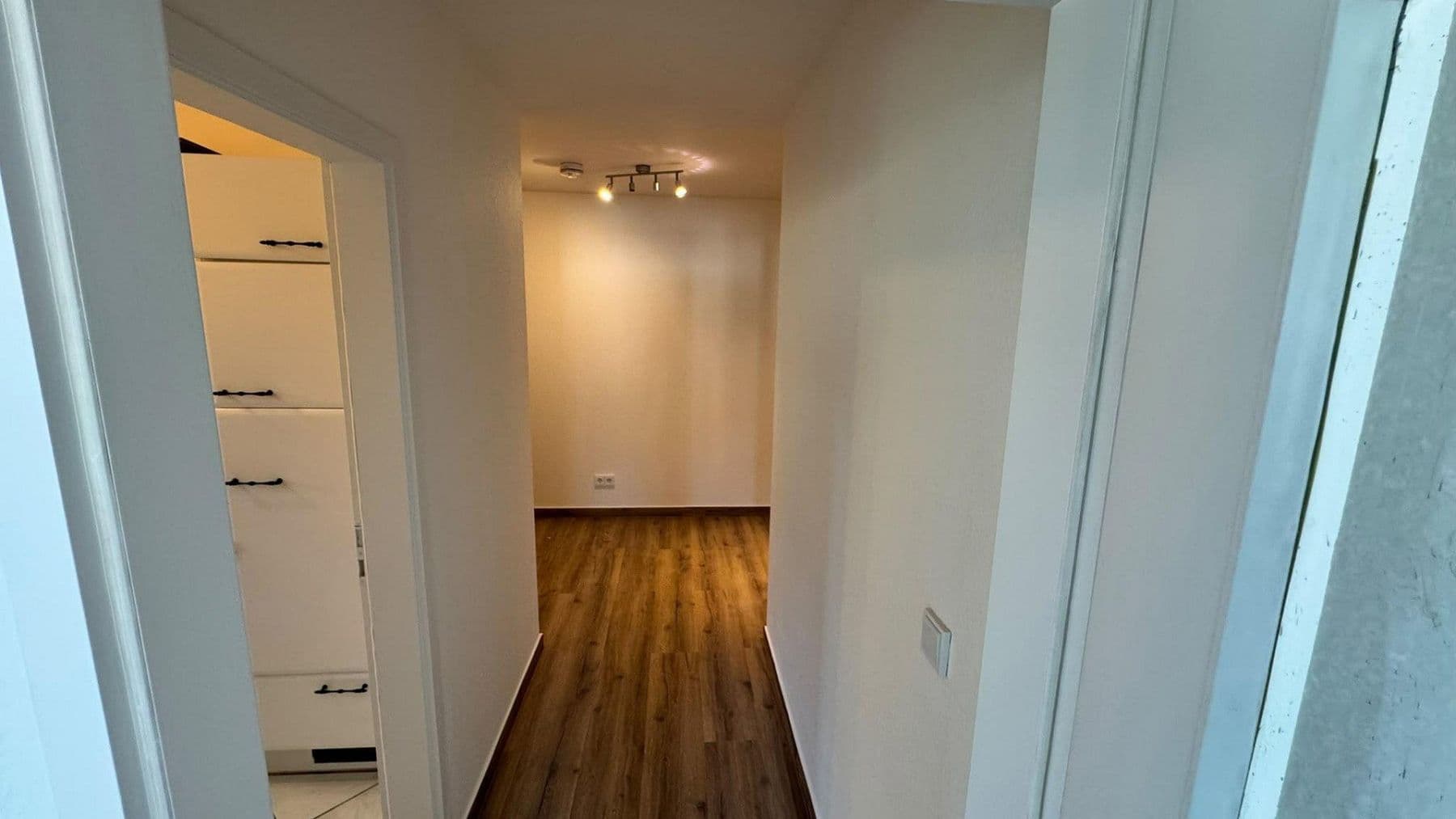 Prodej bytu 2+1 69 m², Kollaustraße 97, Hamburg, Hamburg Prodej bytu 2+1 69 m², Kollaustraße 97, Hamburg, Hamburg