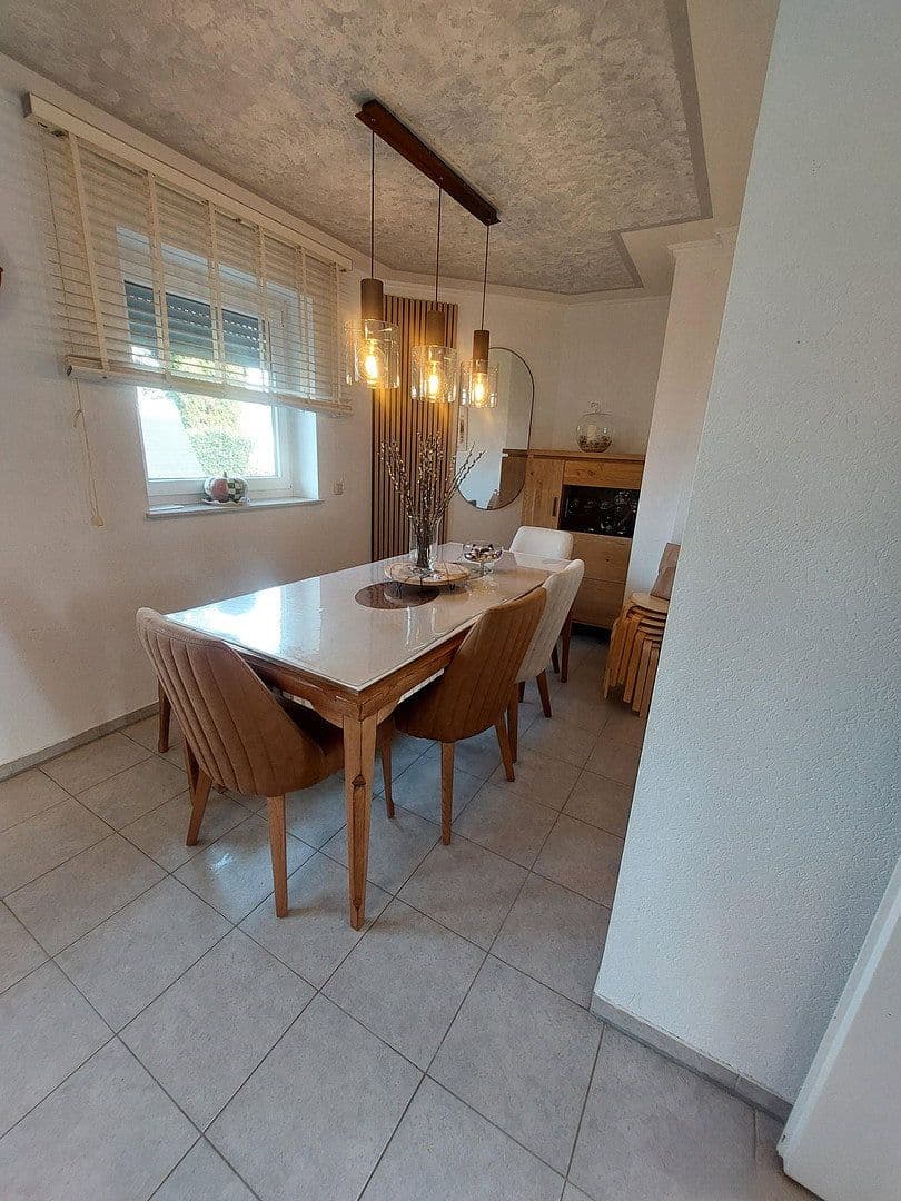 Prodej domu 143 m², pozemek 314 m², Offermannsstr 9, Baesweiler, Severní Porýní-Vestfálsko Prodej domu 143 m², pozemek 314 m², Offermannsstr 9, Baesweiler, Severní Porýní-Vestfálsko