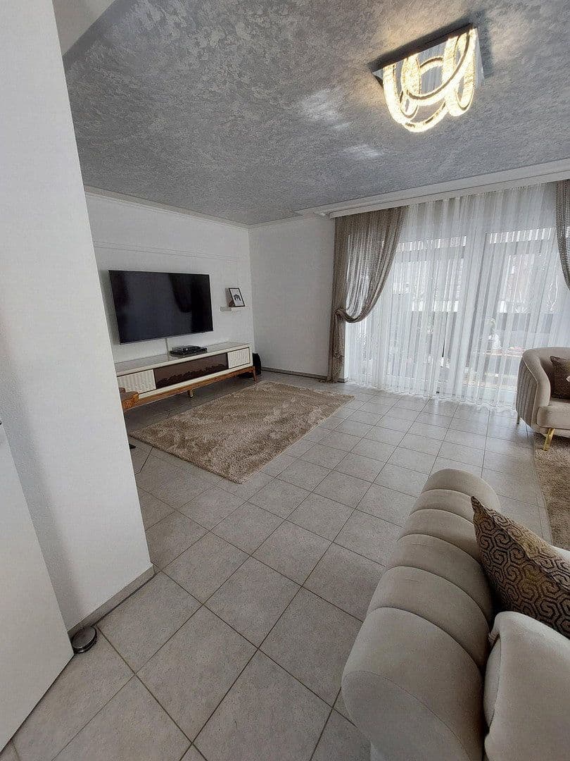 Prodej domu 143 m², pozemek 314 m², Offermannsstr 9, Baesweiler, Severní Porýní-Vestfálsko Prodej domu 143 m², pozemek 314 m², Offermannsstr 9, Baesweiler, Severní Porýní-Vestfálsko