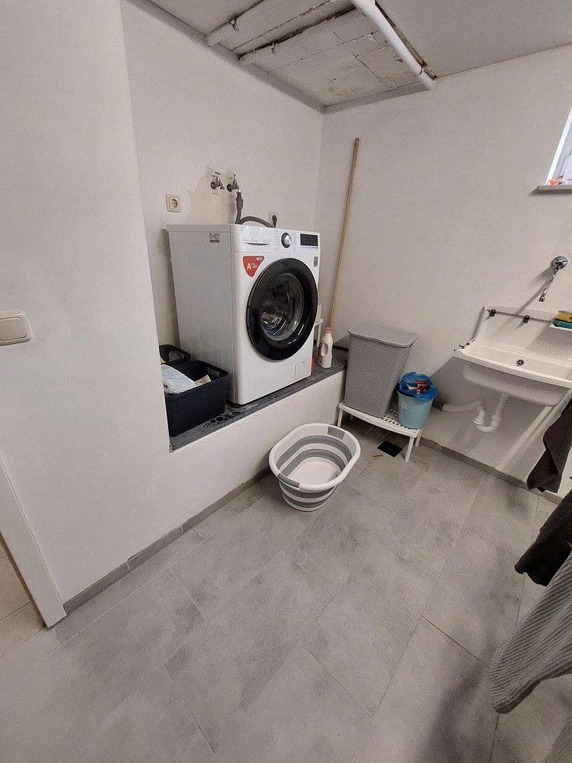 Prodej domu 143 m², pozemek 314 m², Offermannsstr 9, Baesweiler, Severní Porýní-Vestfálsko Prodej domu 143 m², pozemek 314 m², Offermannsstr 9, Baesweiler, Severní Porýní-Vestfálsko
