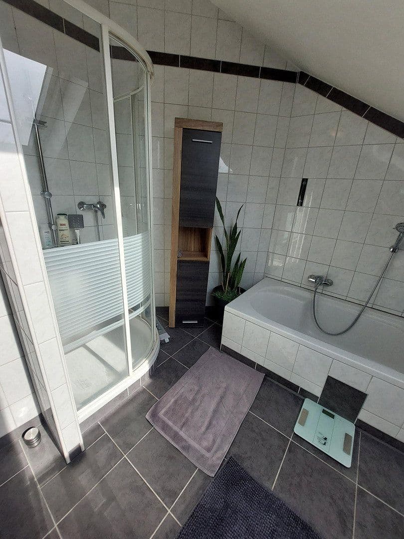 Prodej domu 143 m², pozemek 314 m², Offermannsstr 9, Baesweiler, Severní Porýní-Vestfálsko Prodej domu 143 m², pozemek 314 m², Offermannsstr 9, Baesweiler, Severní Porýní-Vestfálsko