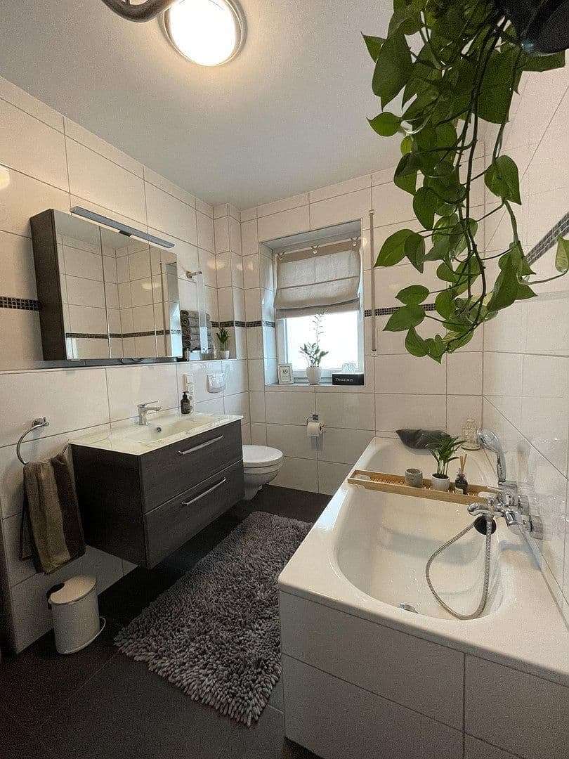 Pronájem bytu 2+1 60 m², Leinenstraße 30a, Bielefeld, Severní Porýní-Vestfálsko Pronájem bytu 2+1 60 m², Leinenstraße 30a, Bielefeld, Severní Porýní-Vestfálsko