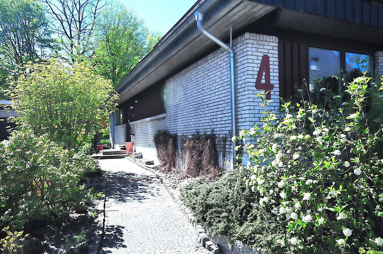 Prodej domu 218 m², pozemek 549 m², Hannover, Dolní Sasko Prodej domu 218 m², pozemek 549 m², Hannover, Dolní Sasko