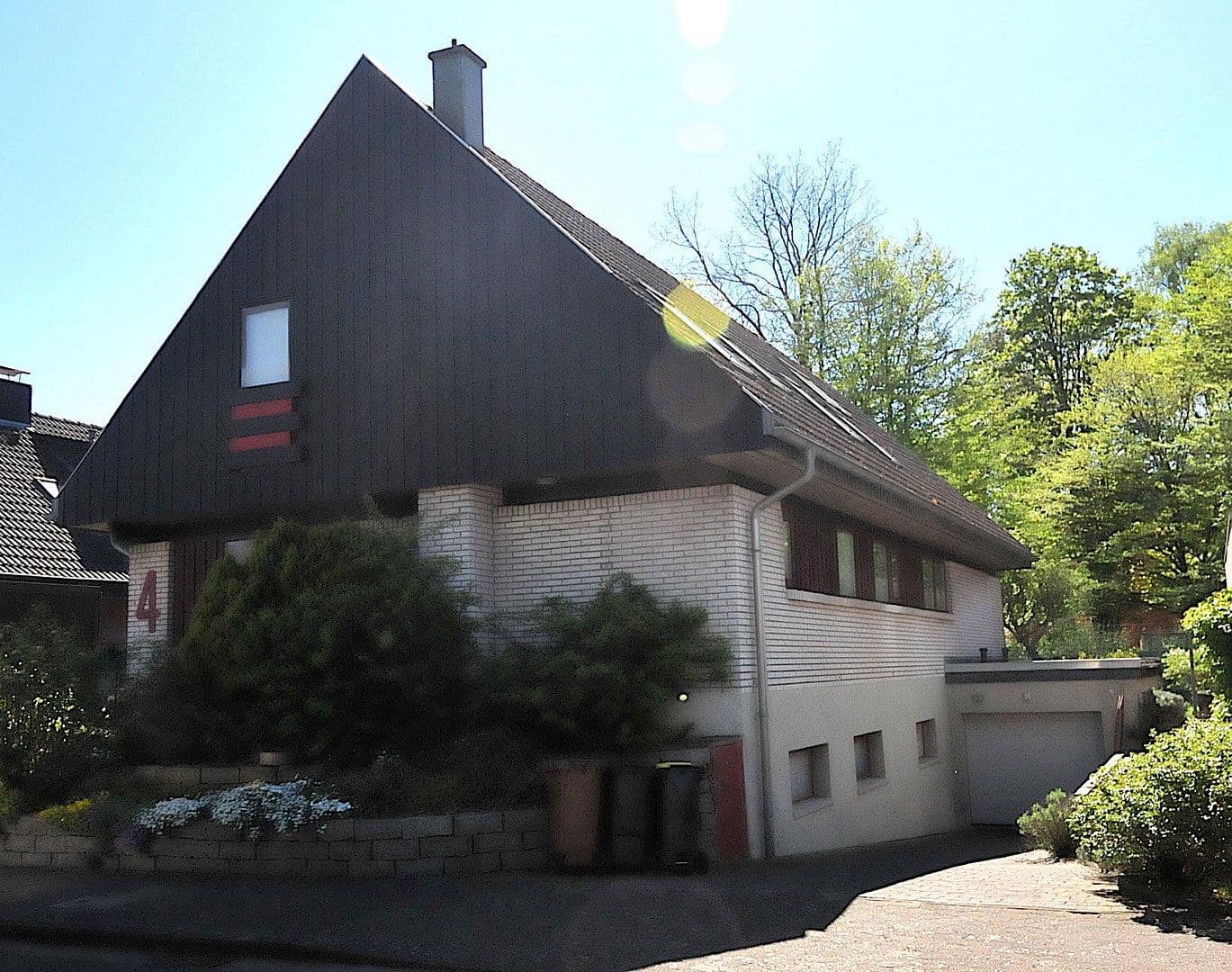 Prodej domu 218 m², pozemek 549 m², Hannover, Dolní Sasko Prodej domu 218 m², pozemek 549 m², Hannover, Dolní Sasko