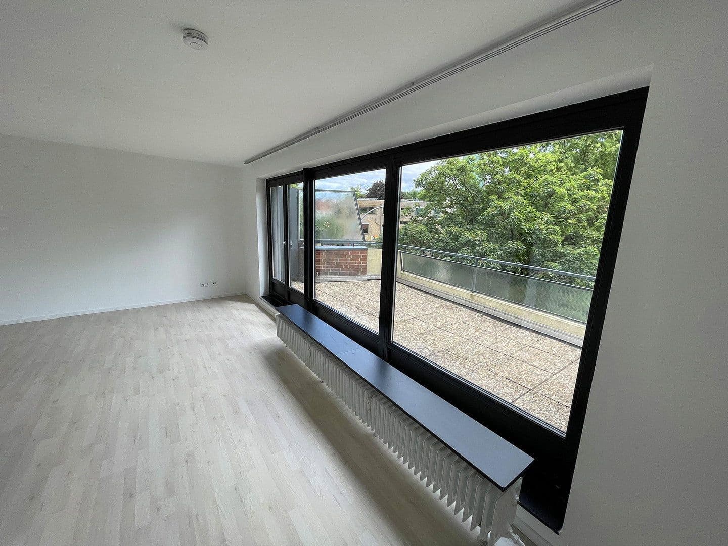 Prodej bytu 3+1 87 m², Hamburg, Hamburg Prodej bytu 3+1 87 m², Hamburg, Hamburg