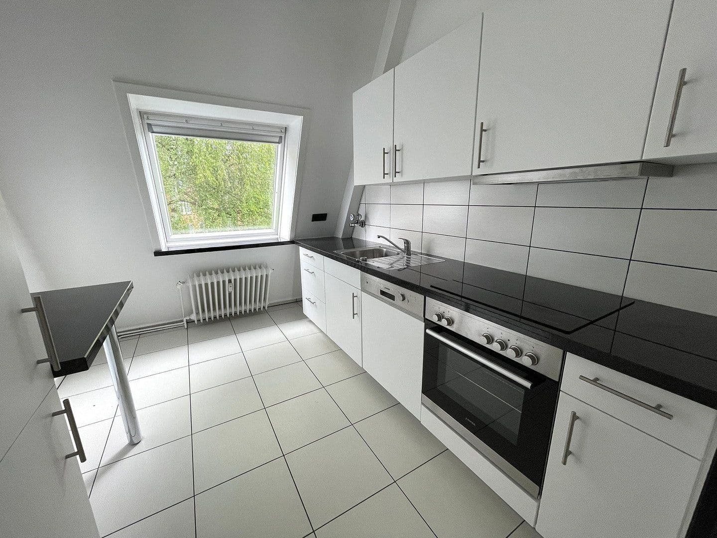 Prodej bytu 3+1 87 m², Hamburg, Hamburg Prodej bytu 3+1 87 m², Hamburg, Hamburg