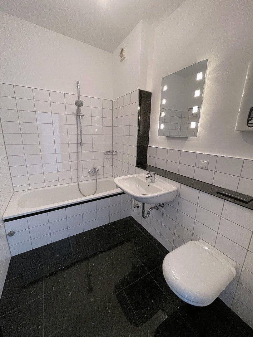 Prodej bytu 3+1 87 m², Hamburg, Hamburg Prodej bytu 3+1 87 m², Hamburg, Hamburg