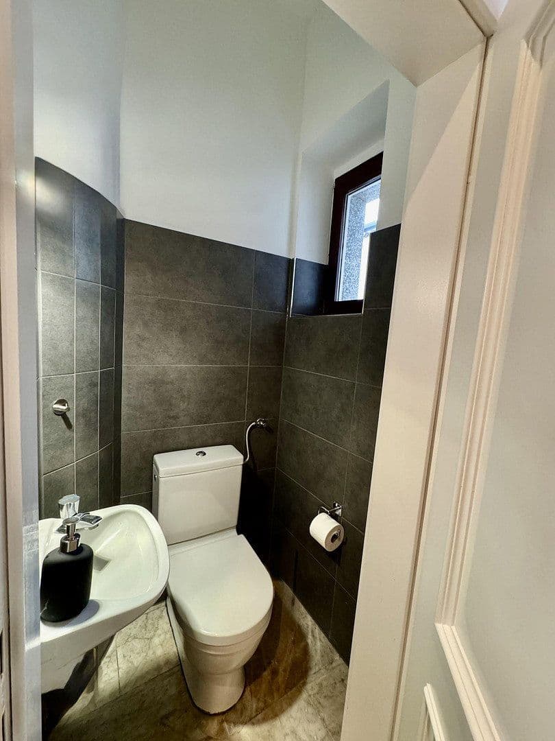 Pronájem bytu 3+1 80 m², Mönchengladbach, Severní Porýní-Vestfálsko Pronájem bytu 3+1 80 m², Mönchengladbach, Severní Porýní-Vestfálsko