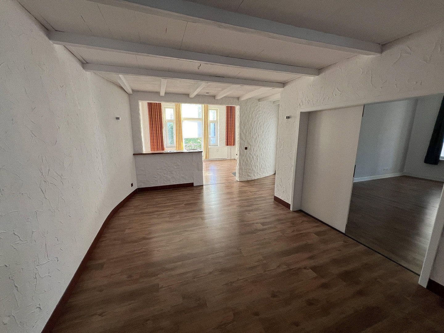 Pronájem bytu 3+1 125 m², Johannesstr. 08, Helmstedt, Dolní Sasko Pronájem bytu 3+1 125 m², Johannesstr. 08, Helmstedt, Dolní Sasko