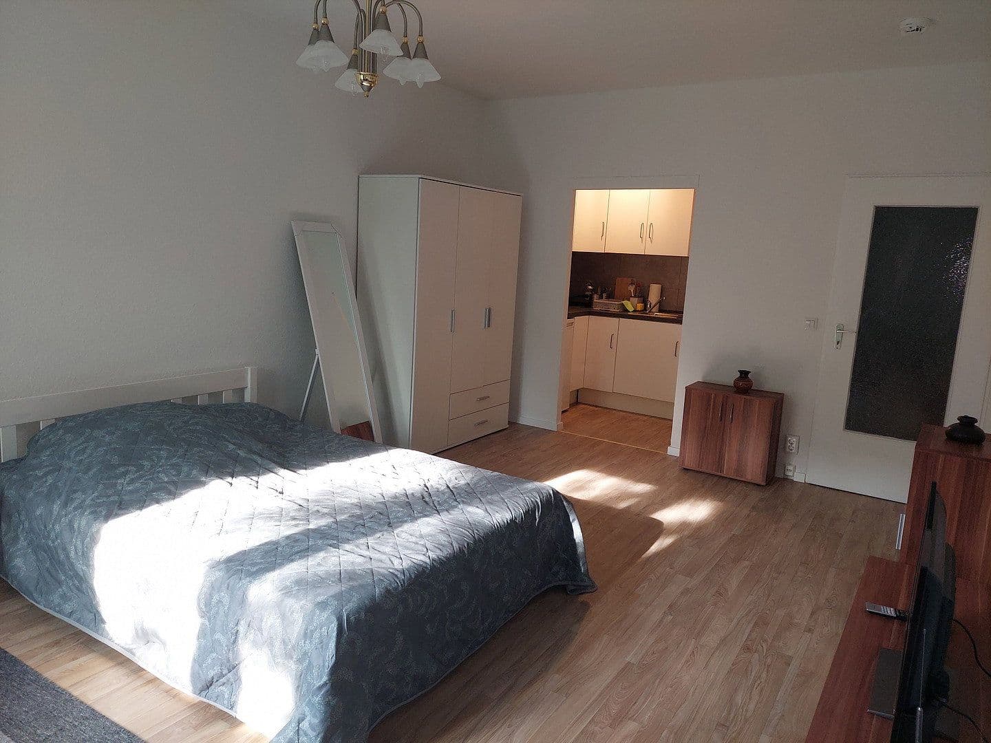Pronájem bytu 1+1 34 m², Altmarkstraße 00, Berlin, Berlín Pronájem bytu 1+1 34 m², Altmarkstraße 00, Berlin, Berlín