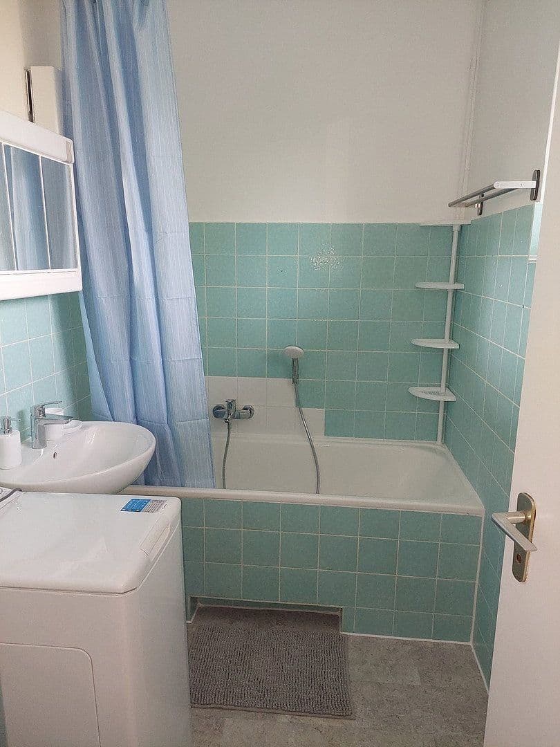 Pronájem bytu 1+1 34 m², Altmarkstraße 00, Berlin, Berlín Pronájem bytu 1+1 34 m², Altmarkstraße 00, Berlin, Berlín