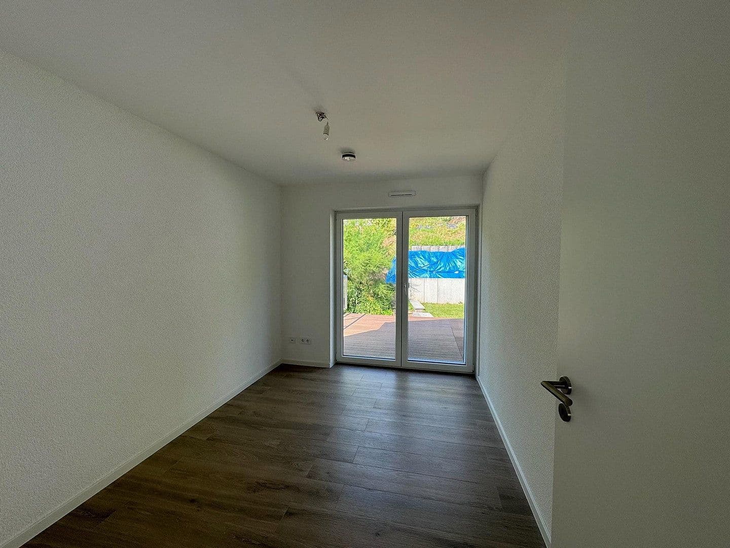 Pronájem bytu 3+1 97 m², Rhönstraße 3A, Ronneburg, Hessen Pronájem bytu 3+1 97 m², Rhönstraße 3A, Ronneburg, Hessen