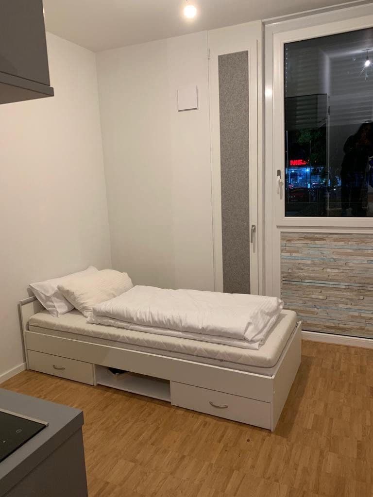 Pronájem bytu 1+1 20 m², Landsberger Strasse 441, München, Bavorsko Pronájem bytu 1+1 20 m², Landsberger Strasse 441, München, Bavorsko