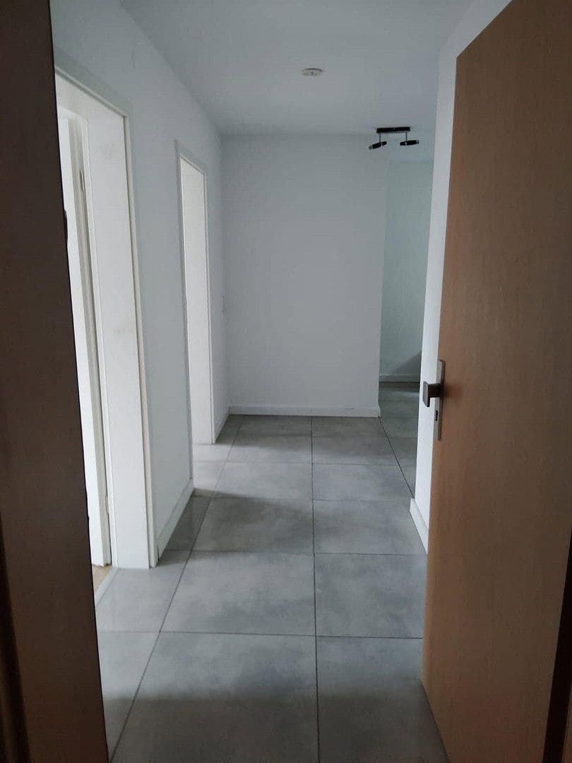 Pronájem bytu 4+1 103 m², Anilinstr. 30, Wuppertal, Severní Porýní-Vestfálsko Pronájem bytu 4+1 103 m², Anilinstr. 30, Wuppertal, Severní Porýní-Vestfálsko