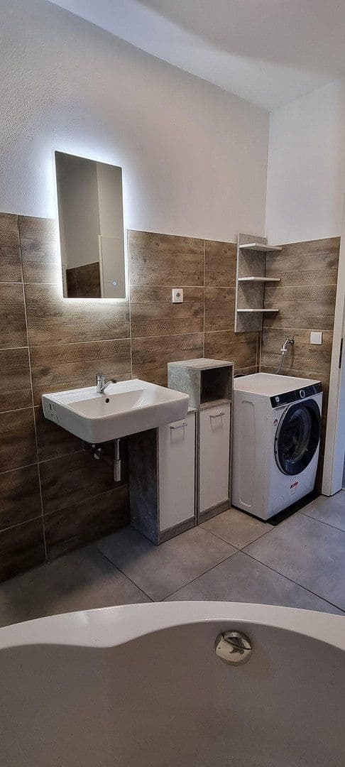 Pronájem bytu 4+1 103 m², Anilinstr. 30, Wuppertal, Severní Porýní-Vestfálsko Pronájem bytu 4+1 103 m², Anilinstr. 30, Wuppertal, Severní Porýní-Vestfálsko