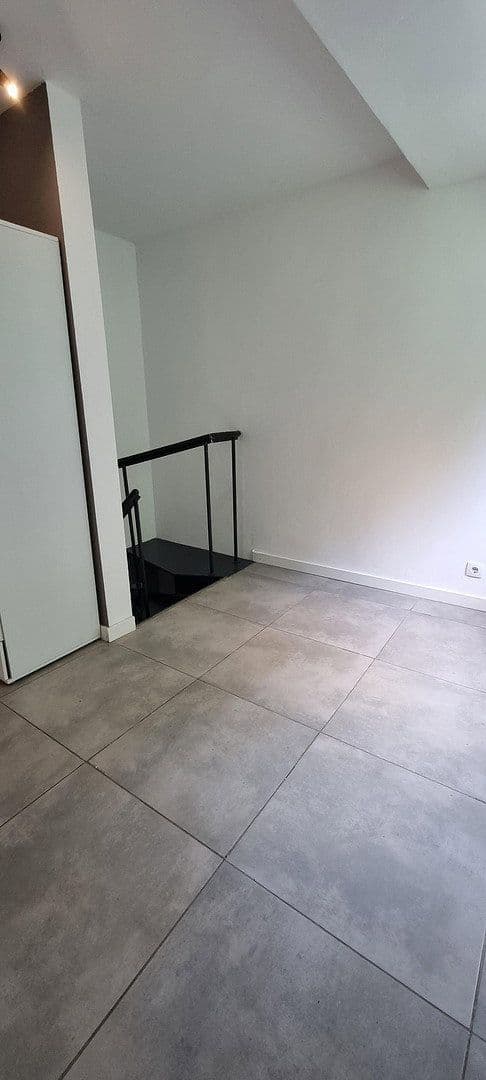 Pronájem bytu 4+1 103 m², Anilinstr. 30, Wuppertal, Severní Porýní-Vestfálsko Pronájem bytu 4+1 103 m², Anilinstr. 30, Wuppertal, Severní Porýní-Vestfálsko