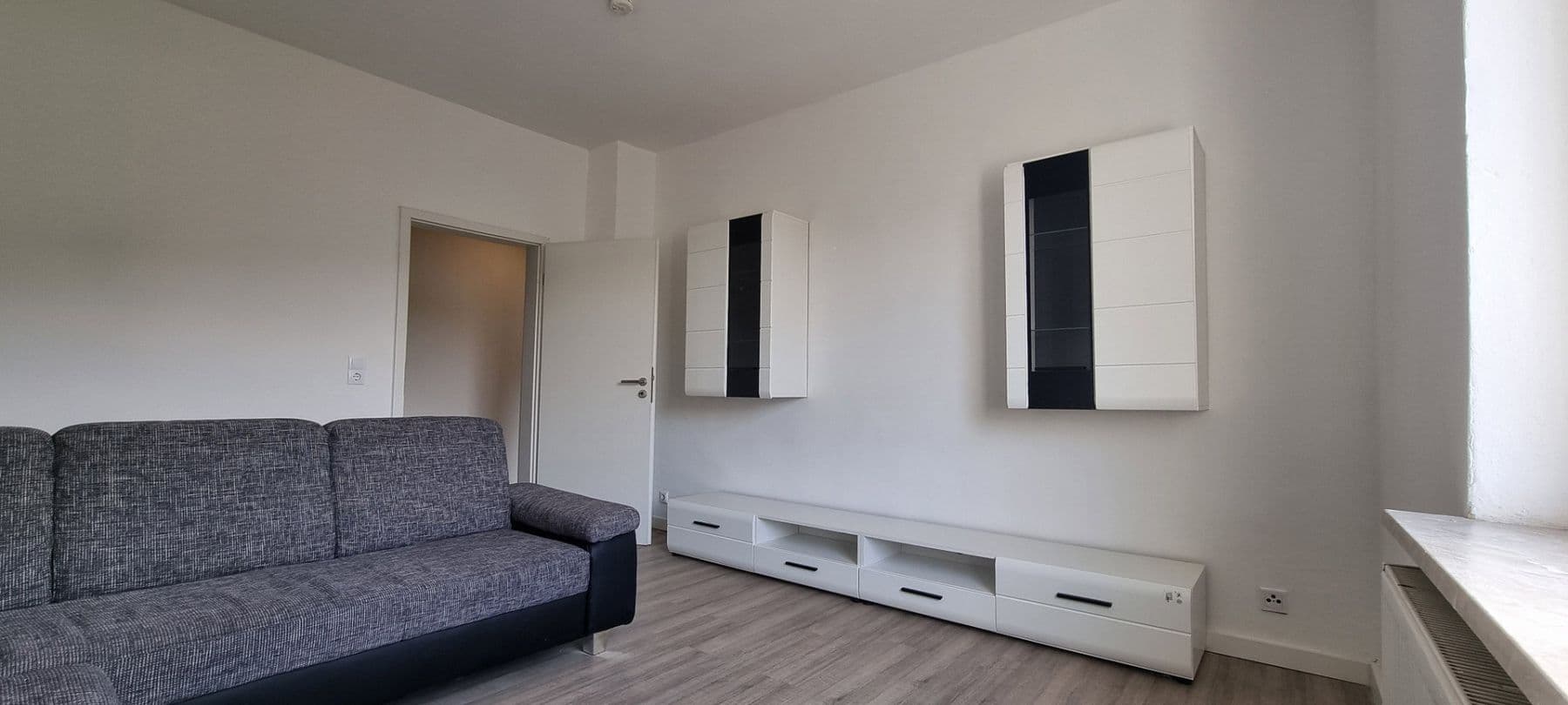Pronájem bytu 4+1 103 m², Anilinstr. 30, Wuppertal, Severní Porýní-Vestfálsko Pronájem bytu 4+1 103 m², Anilinstr. 30, Wuppertal, Severní Porýní-Vestfálsko