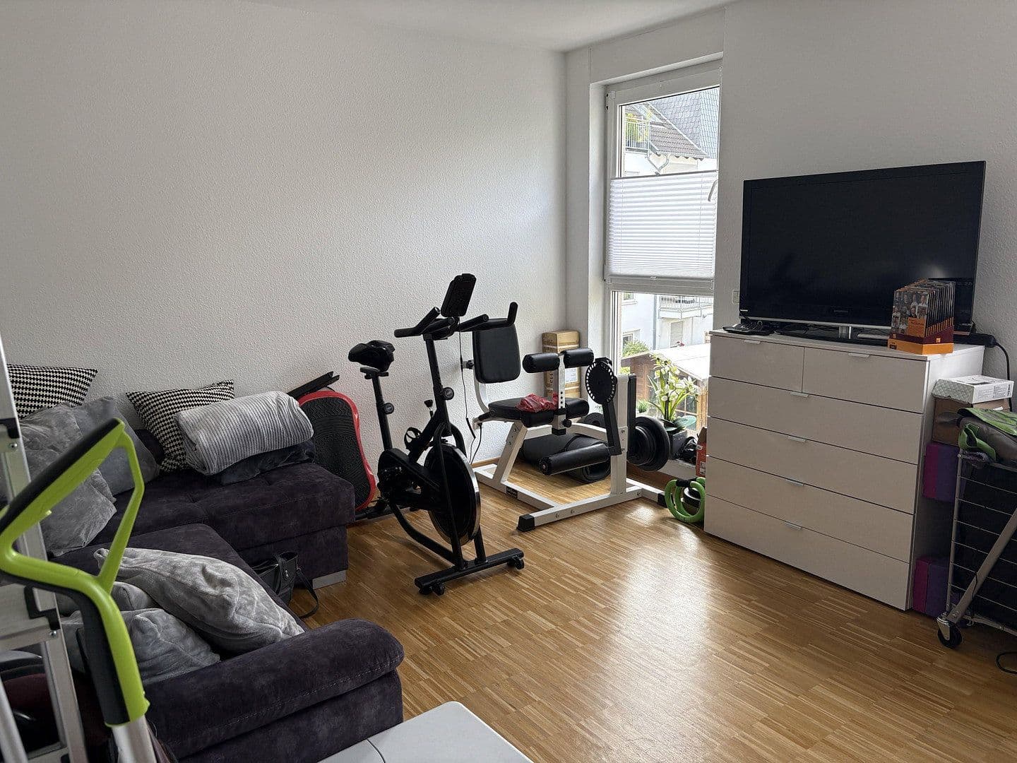 Pronájem bytu 4+1 118 m², Alstädter Straße 3a, Hürth, Severní Porýní-Vestfálsko Pronájem bytu 4+1 118 m², Alstädter Straße 3a, Hürth, Severní Porýní-Vestfálsko